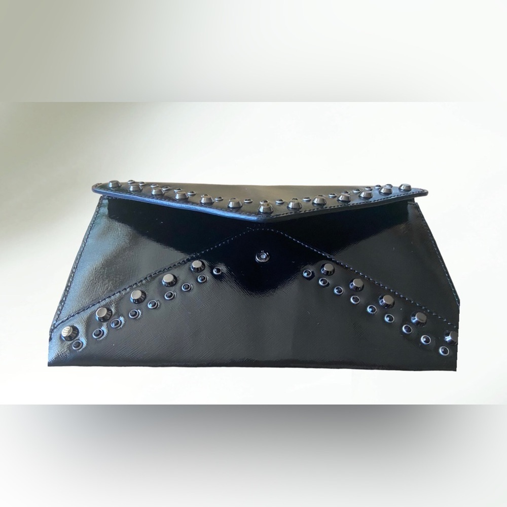 Michael Kors Black Patent Leather Clutch with Silver Studs NWOT - Fashion Show - Picture 3 of 12